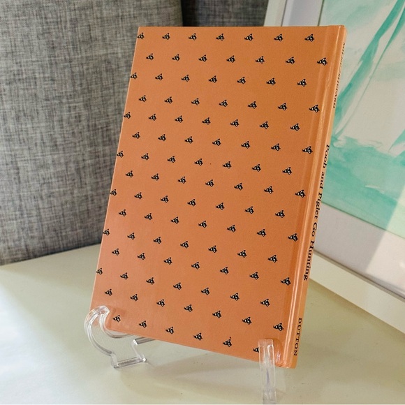 Pooh & Piglet Go Hunting AA Milne Ernest H Shepard Hardcover Book - Picture 6 of 6